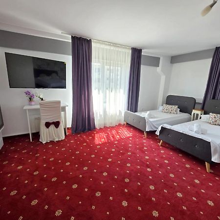 Bon Ton Residence Дробета-Турну-Северин Экстерьер фото